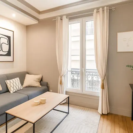 Eiffel Tower Apartment Paris