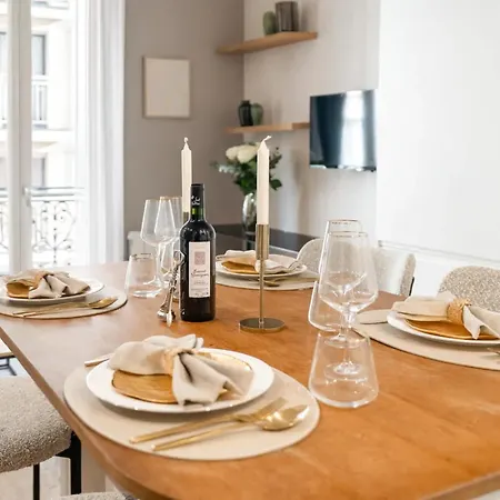Eiffel Tower Apartment Paris