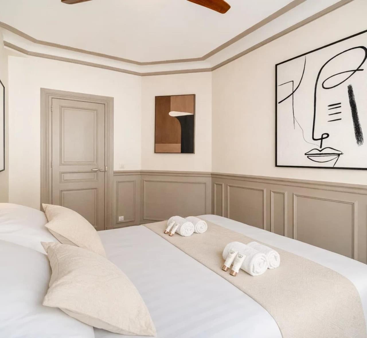 Eiffel Tower Apartment Paris