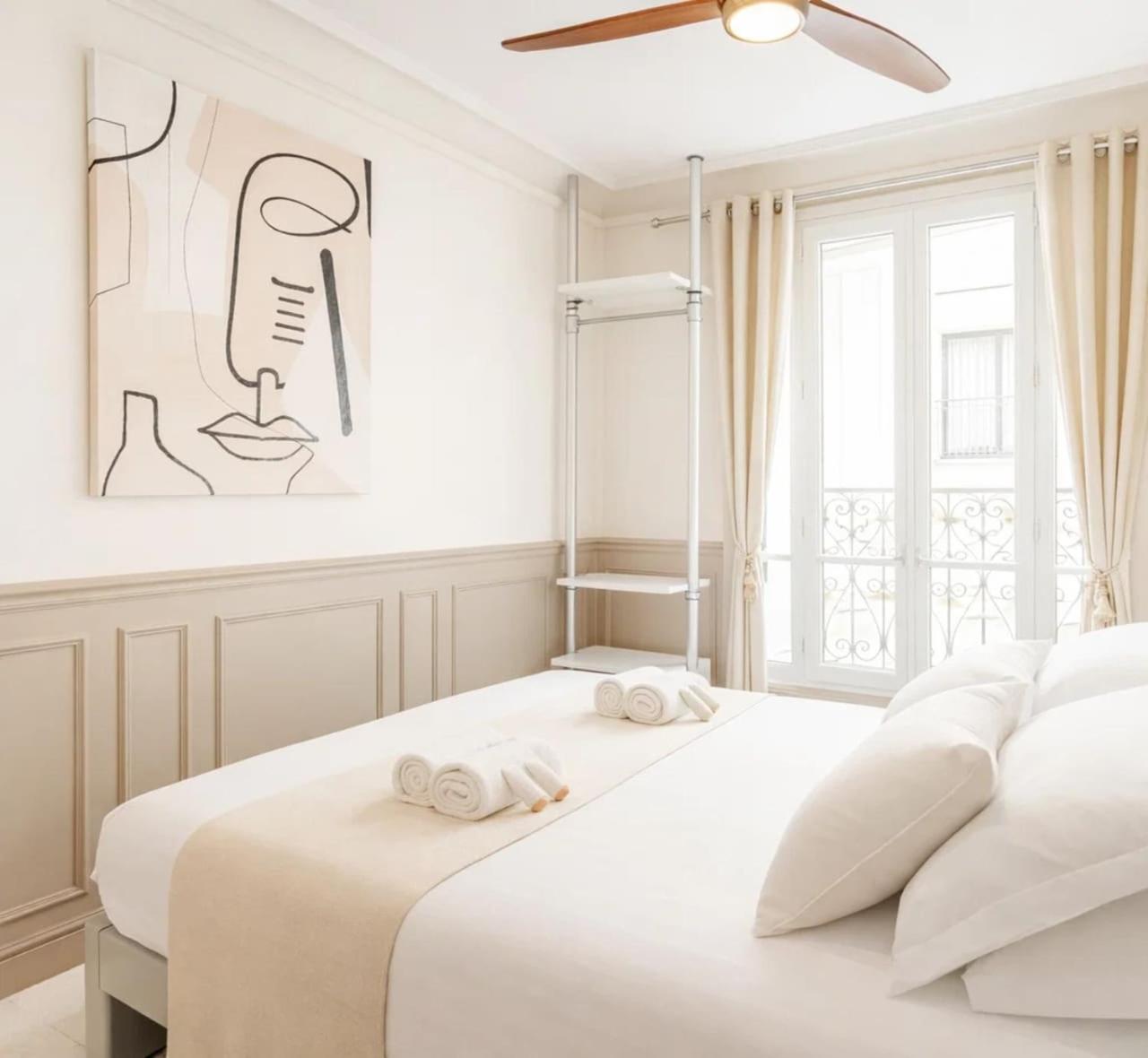 Eiffel Tower Apartment